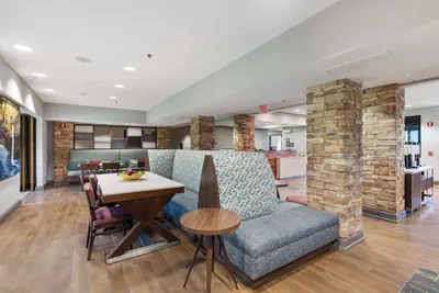 Photo 4 - Hampton Inn Ottawa (Starved Rock Area)