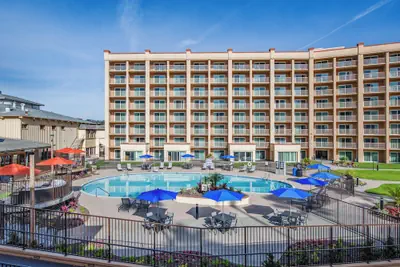 Photo 2 - Crowne Plaza San Diego - Mission Valley by IHG