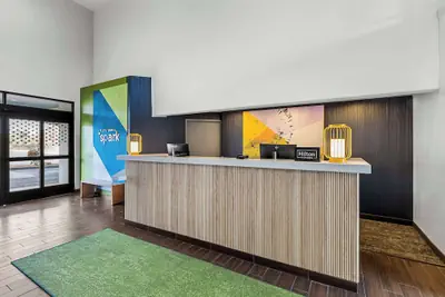 Photo 4 - Spark by Hilton Glendale Phoenix North