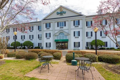 Photo 2 - Quality Inn Newnan - Atlanta South
