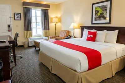 Photo 2 - Bonita Lakes Inn by Capital O Meridian I20