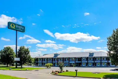 Photo 2 - Quality Inn Scottsboro US/72 - Lake Guntersville Area