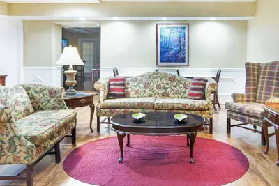 Photo 3 - Baymont by Wyndham Tullahoma