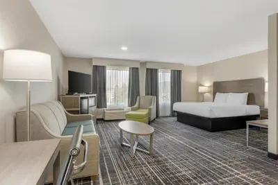 Photo 5 - Best Western Commerce Inn