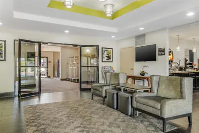 Photo 3 - Best Western Commerce Inn