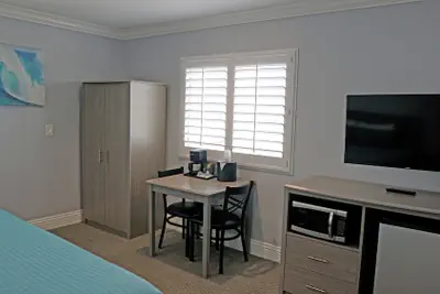 Photo 5 - Surf City Inn - Near Seal Beach Pier