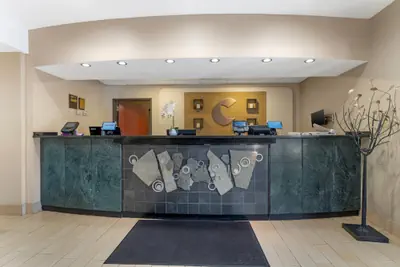 Photo 5 - Comfort Suites Pittsburgh Airport