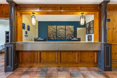 Photo 3 - Best Western Dinosaur Valley Inn & Suites