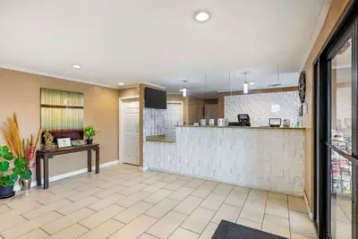 Photo 3 - Best Western Snyder Inn