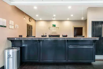 Photo 3 - Quality Inn Memphis Airport