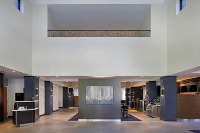 Photo 3 - Courtyard by Marriott Sacramento Midtown