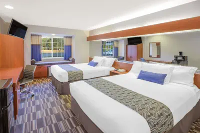 Photo 5 - Microtel Inn & Suites by Wyndham Manistee
