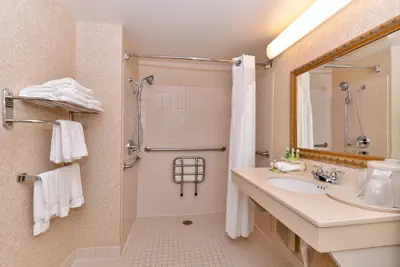 Photo 3 - Holiday Inn Express Portland West/Hillsboro by IHG