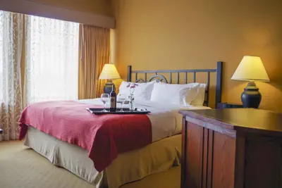 Photo 5 - Holiday Inn Pewaukee - Milwaukee West by IHG