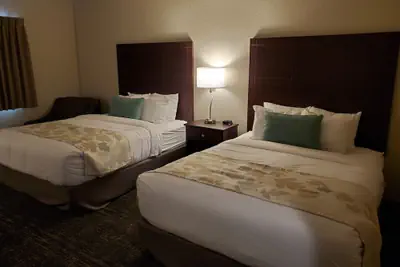 Photo 5 - Cobblestone Suites Oshkosh