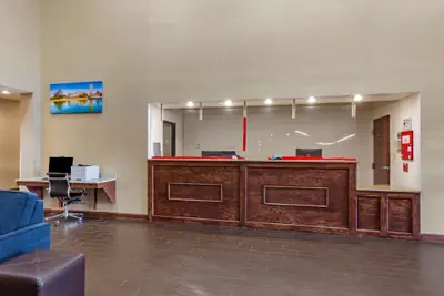 Photo 5 - Comfort Suites Cordova