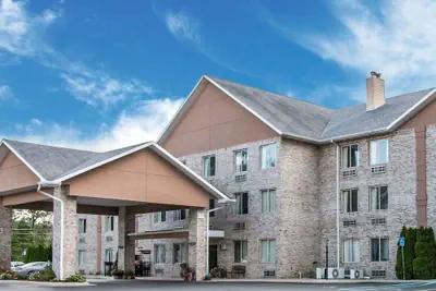 Photo 2 - Comfort Inn Whitehall near Michigan's Adventure
