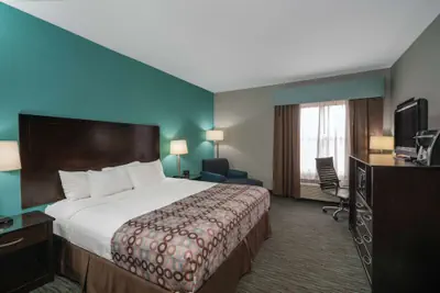 Photo 4 - La Quinta Inn & Suites by Wyndham Knoxville East