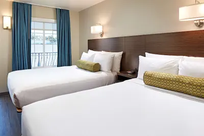 Photo 3 - SureStay Hotel by Best Western San Diego Pacific Beach