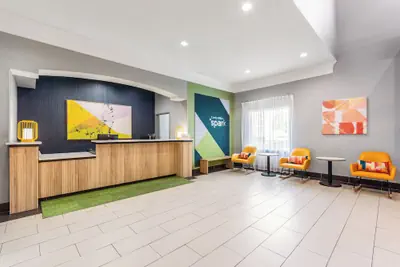 Photo 4 - Spark by Hilton La Grange