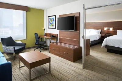 Photo 4 - Holiday Inn Express Richmond Downtown by IHG