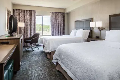 Photo 5 - Hampton Inn Council Bluffs