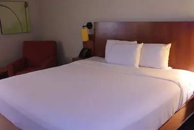 Photo 2 - Travelodge by Wyndham Columbus State University