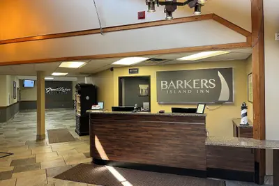 Photo 3 - Barker's Island Inn Resort