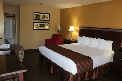 Photo 4 - Empire Inn