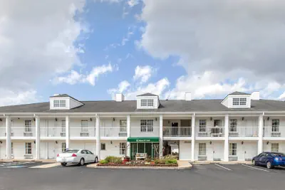 Photo 2 - Quality Inn Jesup