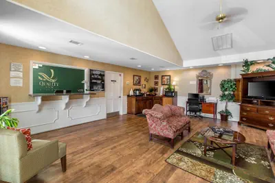 Photo 5 - Quality Inn Jesup