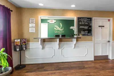 Photo 3 - Quality Inn Jesup