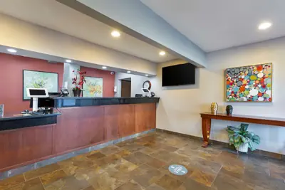 Photo 5 - Best Western Plus Altoona Inn