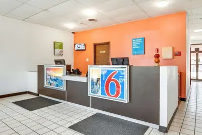Photo 2 - Motel 6 Longview, TX - North