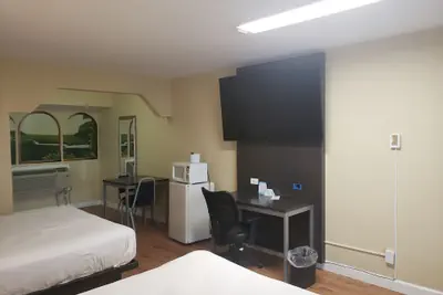 Photo 4 - Envi Boutique Hotel Henderson-Evansville South