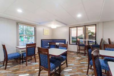 Photo 5 - Days Inn by Wyndham Wilmington/Brandywine