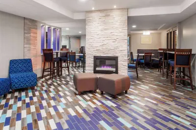 Photo 3 - Days Inn by Wyndham Wilmington/Brandywine