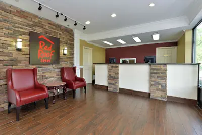 Photo 5 - Red Roof Inn Dalton