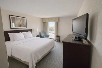 Photo 4 - Hotel Lotus Kansas City Stadium