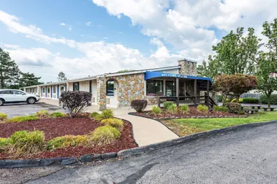 Photo 2 - Motel 6 Mansfield, OH