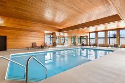 Photo 2 - Super 8 by Wyndham La Crosse