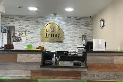 Photo 5 - La Quinta Inn and Suites by Wyndham Cincinnati North