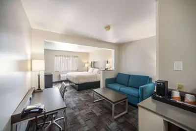 Photo 5 - AmericInn by Wyndham Green Bay Near Stadium