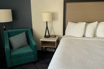 Photo 5 - Baymont by Wyndham Columbia, MO