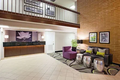 Photo 4 - La Quinta Inn by Wyndham Oshkosh