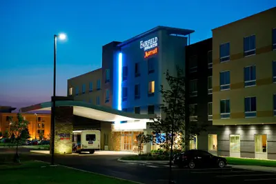 Photo 2 - Fairfield Inn & Suites by Marriott Columbus Airport