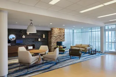 Photo 4 - Fairfield Inn & Suites by Marriott Columbus Airport