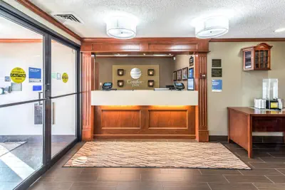 Photo 3 - Comfort Inn Festus - St Louis South