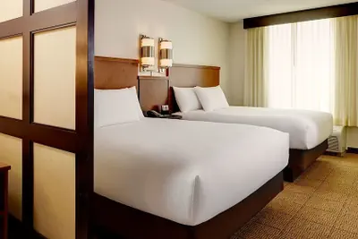 Photo 4 - Comfort Suites Milwaukee West