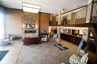 Photo 4 - Boarders Inn & Suites by Cobblestone Hotels – Grand Island